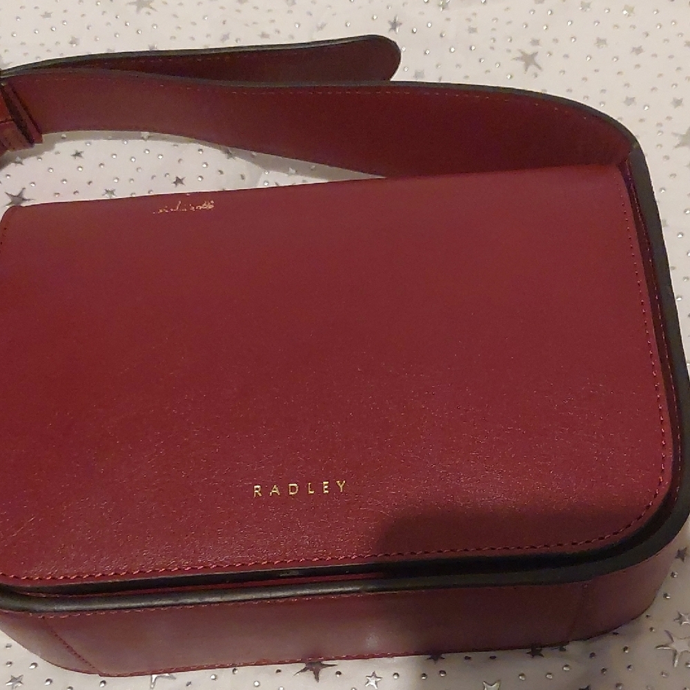 Burgundy Crossbody Bag. Like New - Picture 11 of 12